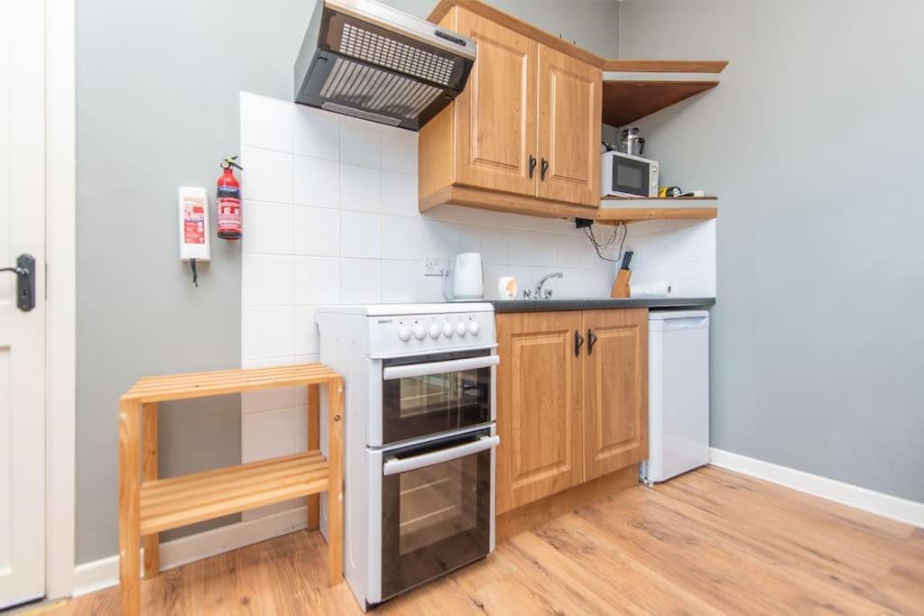 Clonbur House - Studio Village Apartment Голвей Екстер'єр фото