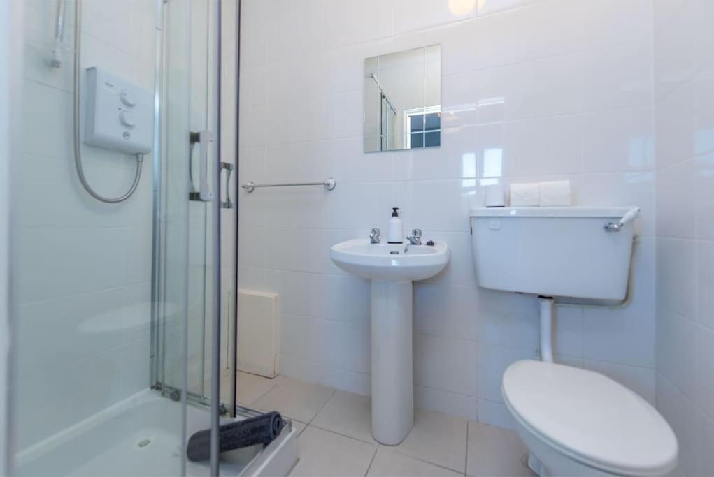 Clonbur House - Studio Village Apartment Голвей Екстер'єр фото